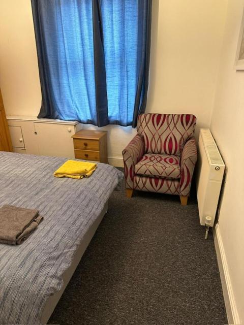 شقة Luton Town House Near Airport المظهر الخارجي الصورة