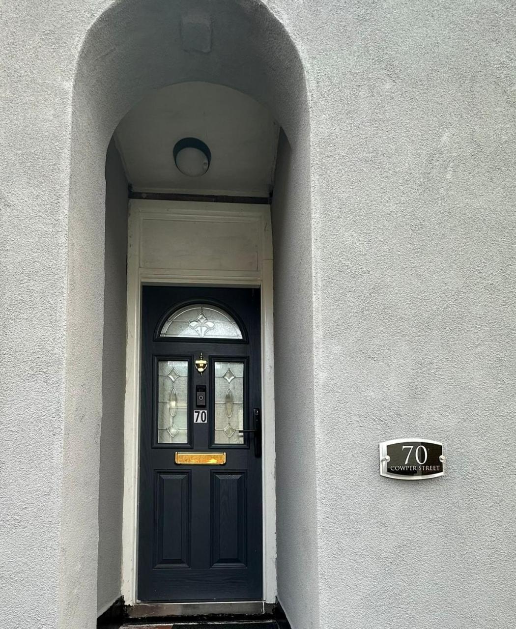 شقة Luton Town House Near Airport المظهر الخارجي الصورة